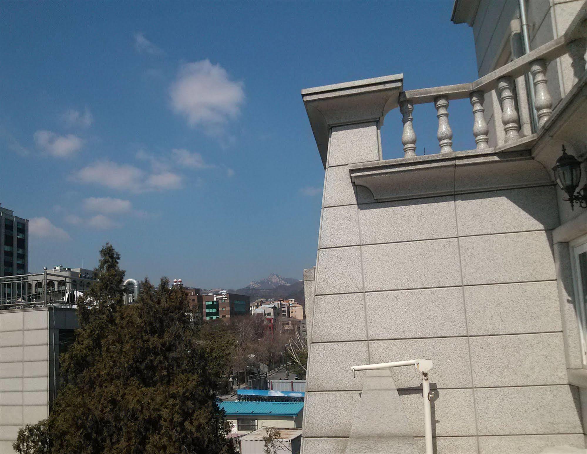 Noble Hotel Seoul Exterior photo